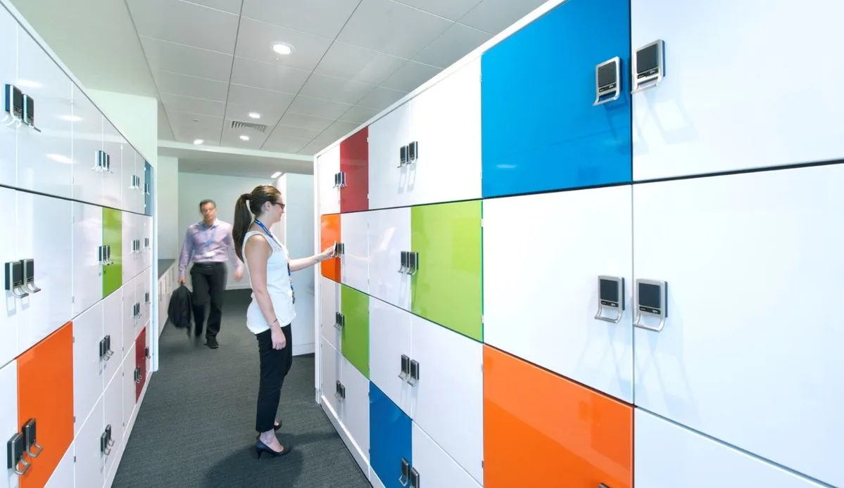 Smart Lockers in Corporate Environments